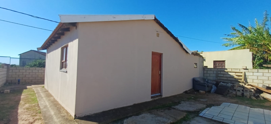 2 Bedroom Property for Sale in Govan Mbeki Eastern Cape
